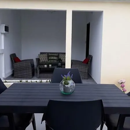 Azores Patio House Дом отдыха Понта-Делгада