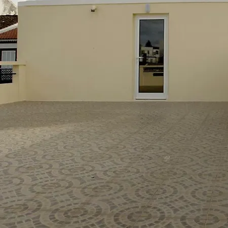 Azores Patio House *