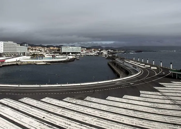 Feriehus Azores Patio House *